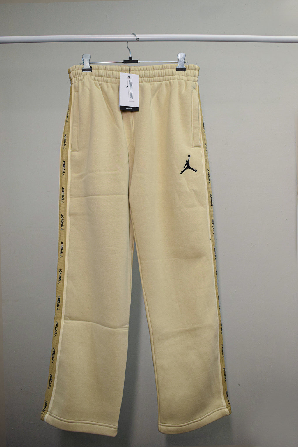 Men’s Premium Side-Stripe Athletic Comfort Fit Track Pants