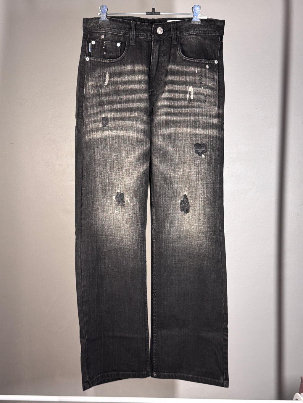 Men’s Classic Straight-Fit Black Faded Jeans